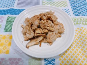 豚肉と椎茸のごま炒め