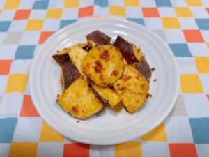 さつまいものおかかバター醤油炒め