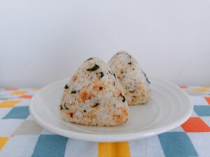 プレミアム混ぜ込みわかめ牛松茸