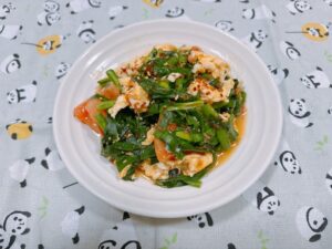 トマト入りニラ玉