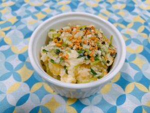ふりかけトッピング豆苗入りポテトサラダ