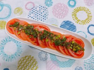 ゆず風味ドレッシングのトマトサラダ