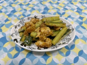 鶏ささみときゅうりのカレーマヨ炒め