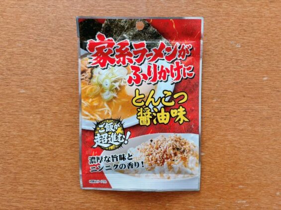 家系らーめんがふりかけにとんこつ醤油味